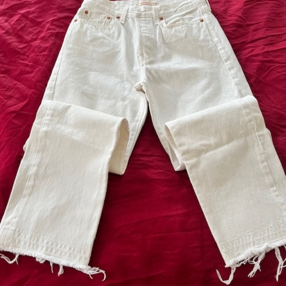 LEVIS - Picture 3 of 4